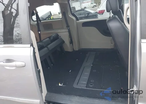 2013 Chrysler Town & Country Touring from USA, damaged, VIN 2C4RC1BG5DR723840